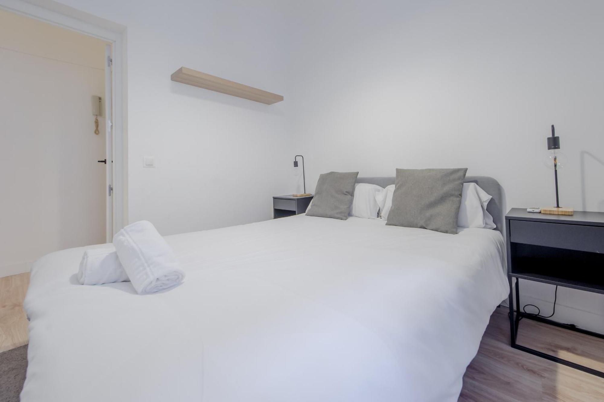 Premium Apt Para 9Pax En Calle Olmo - Centro De Madrid E1 Exterior photo