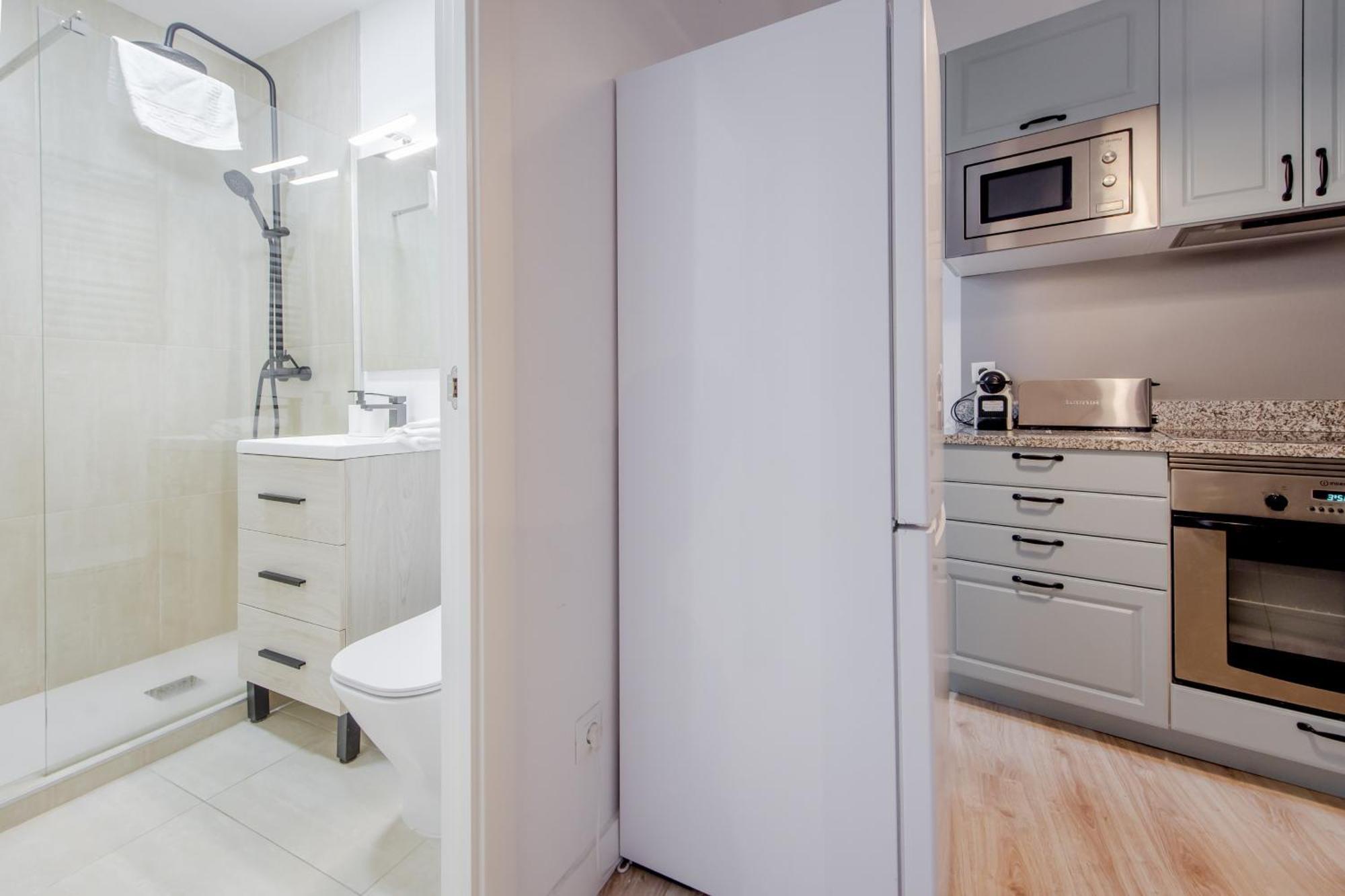 Premium Apt Para 9Pax En Calle Olmo - Centro De Madrid E1 Exterior photo